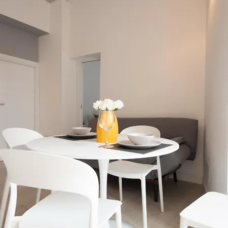 Principe Del Pardo Apartment