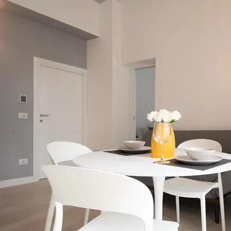 Principe Del Pardo Apartment